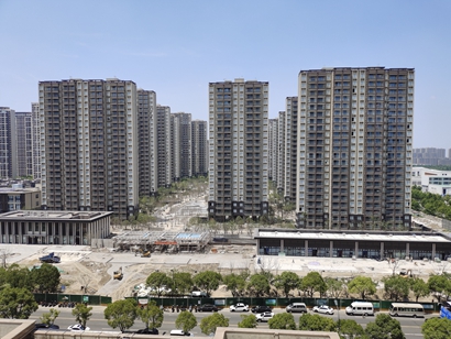 低迷的樓市，火爆的豪宅，分化的原因引人深思